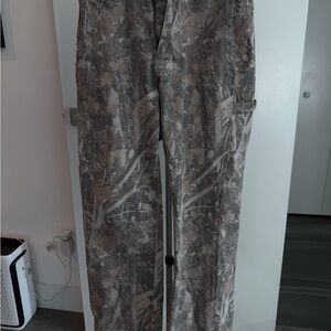 Abercrombie & Fitch Camouflage Cargo Pants